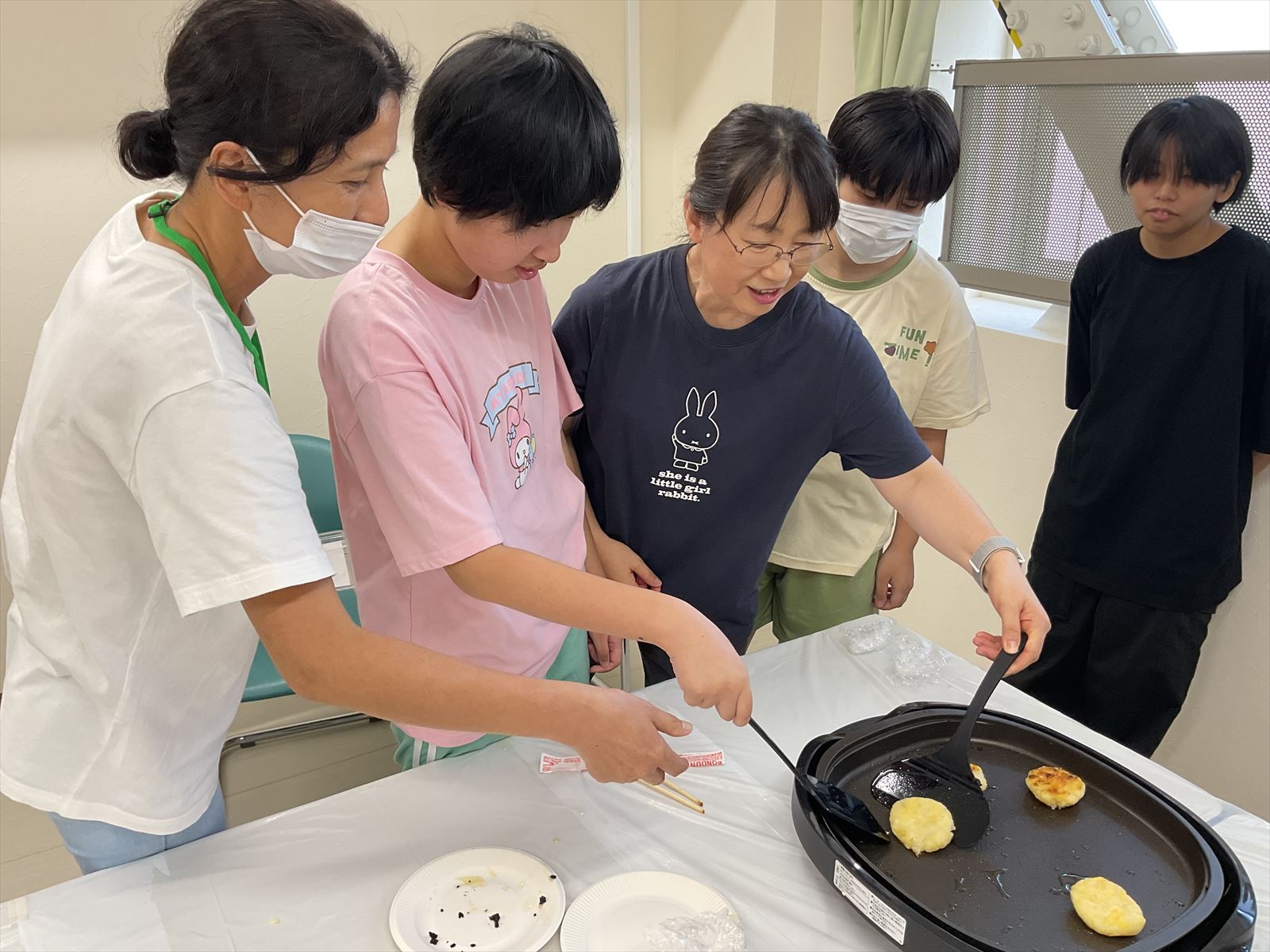 0826ミニ行事 ハッシュドポテト作り (64) 2